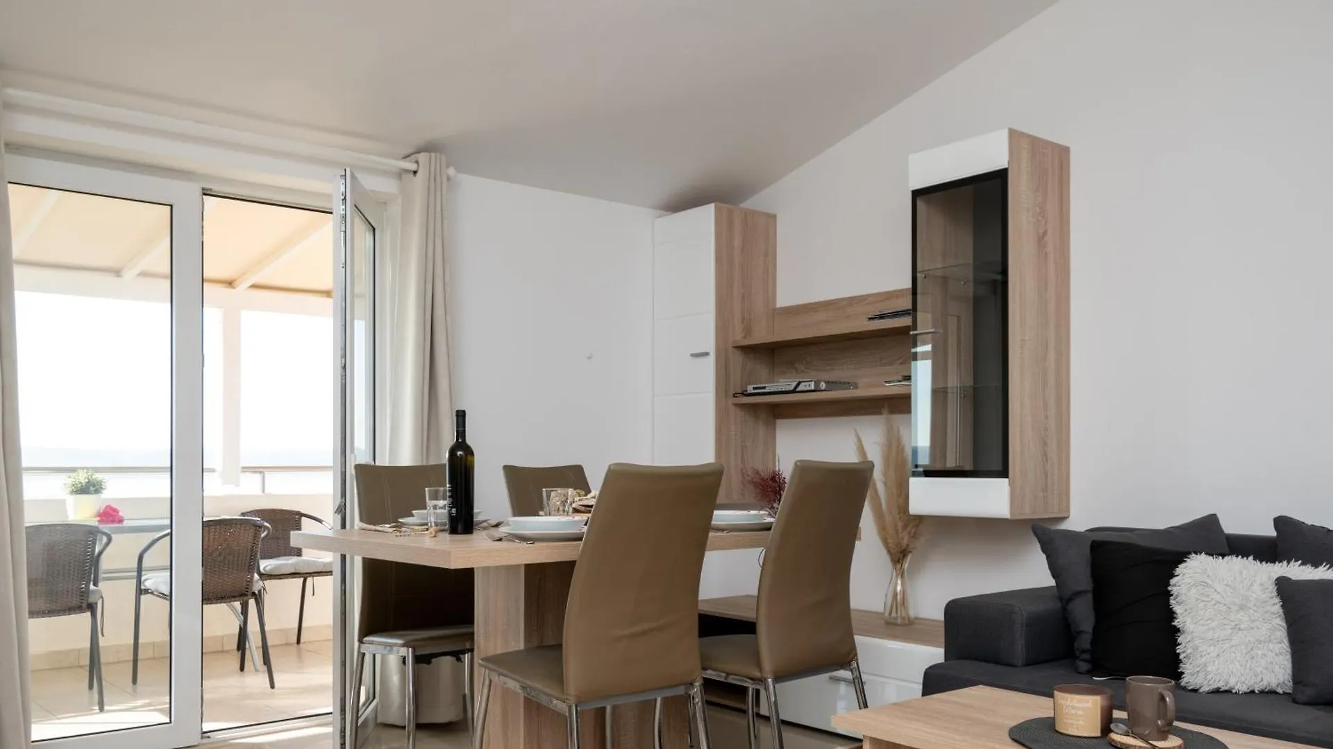 Family Friendly Apartments With A Swimming Pool Ljubac, Zadar - 21937 Razanac Croatia