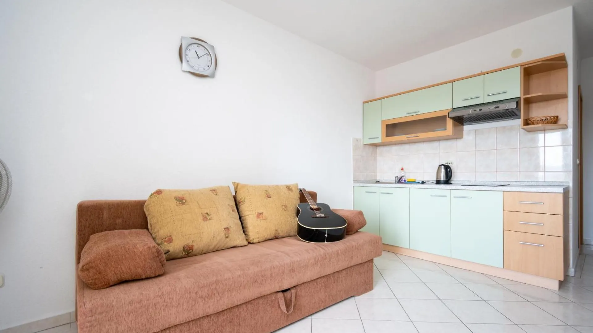 Family Friendly Apartments With A Swimming Pool Ljubac, Zadar - 21937 Razanac