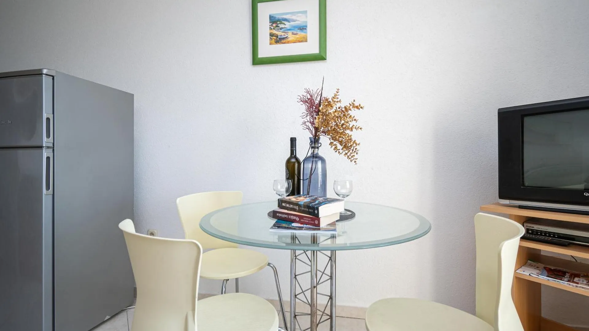 Family Friendly Apartments With A Swimming Pool Ljubac, Zadar - 21937 Razanac