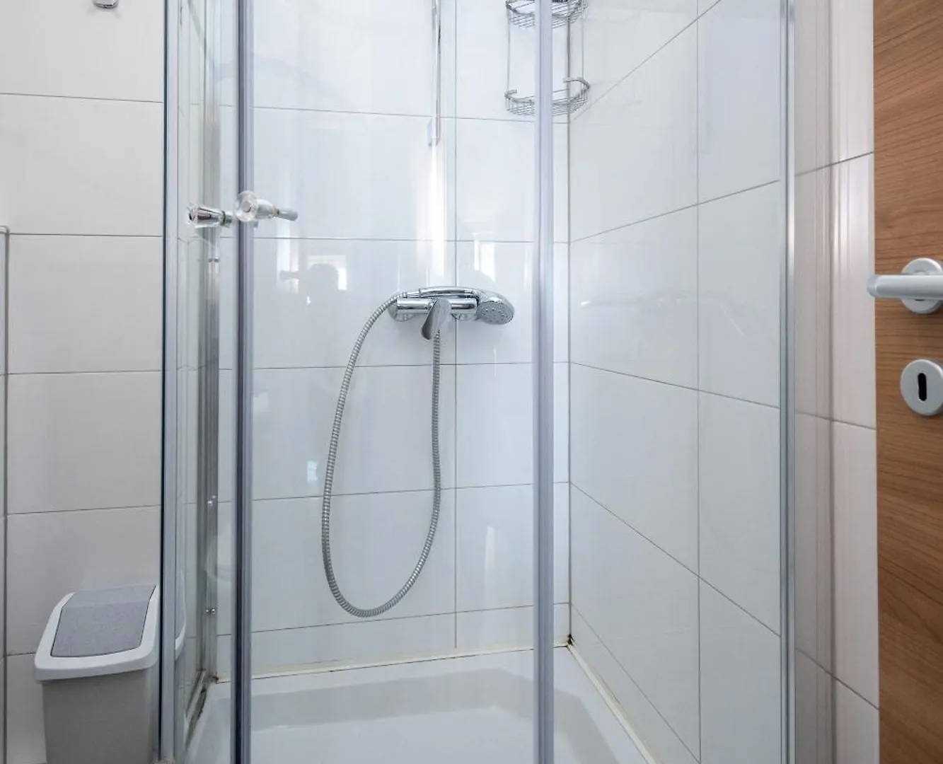 Family Friendly Apartments With A Swimming Pool Ljubac, Zadar - 21937 Razanac